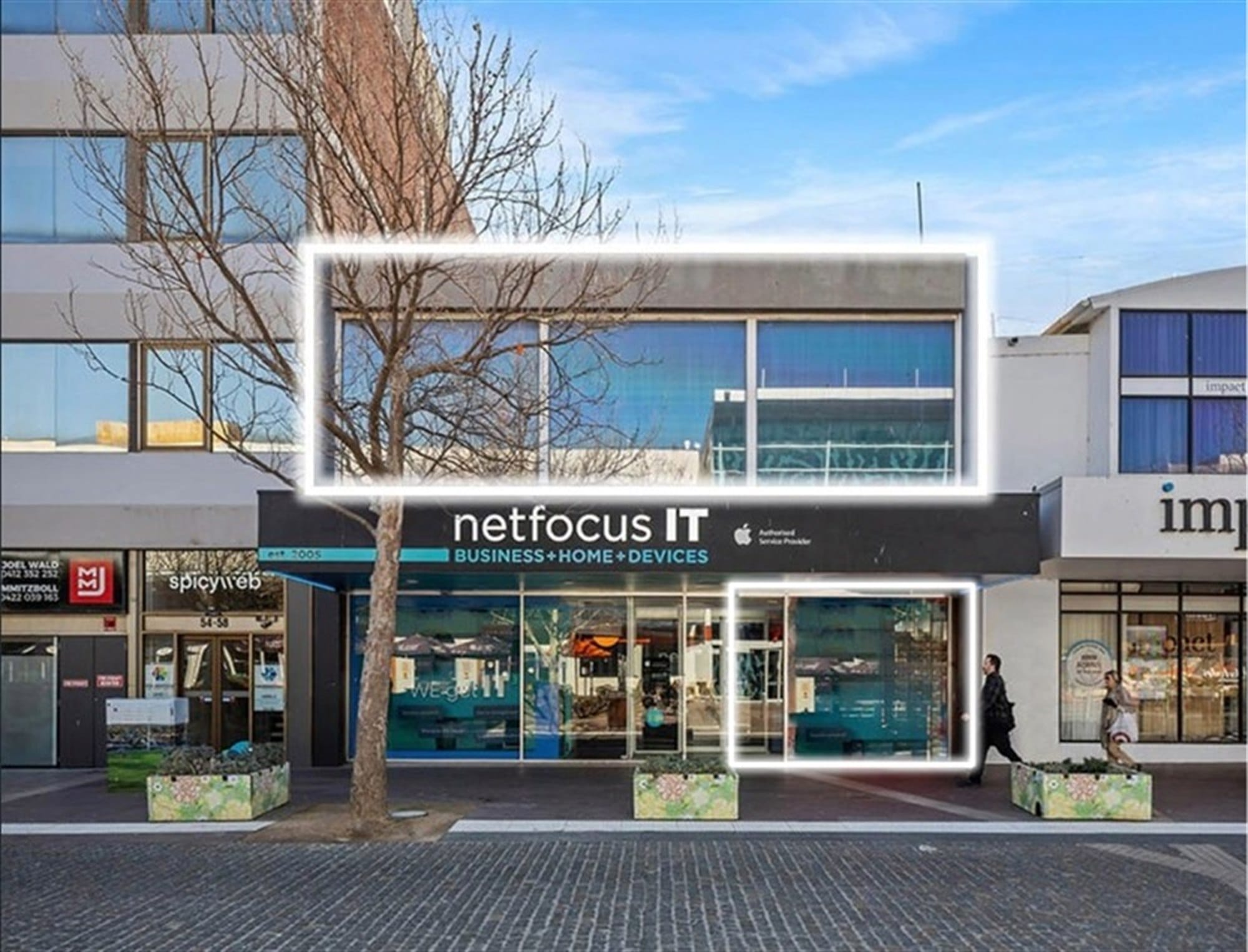 REFURBISHED FIRST FLOOR OPPOSITE HOYTS & BAYSIDE SHOPPING CENTRE