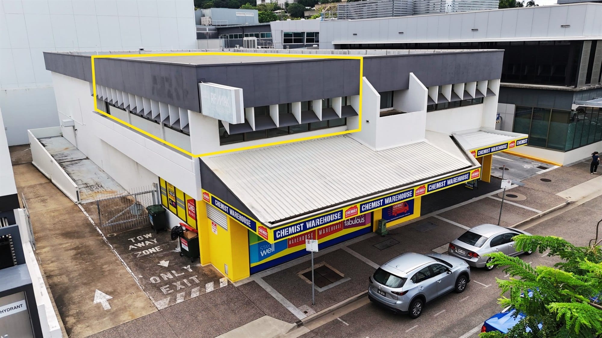 REFURBISHED FIRST FLOOR SPACE in CBD – AVAILABLE NOW